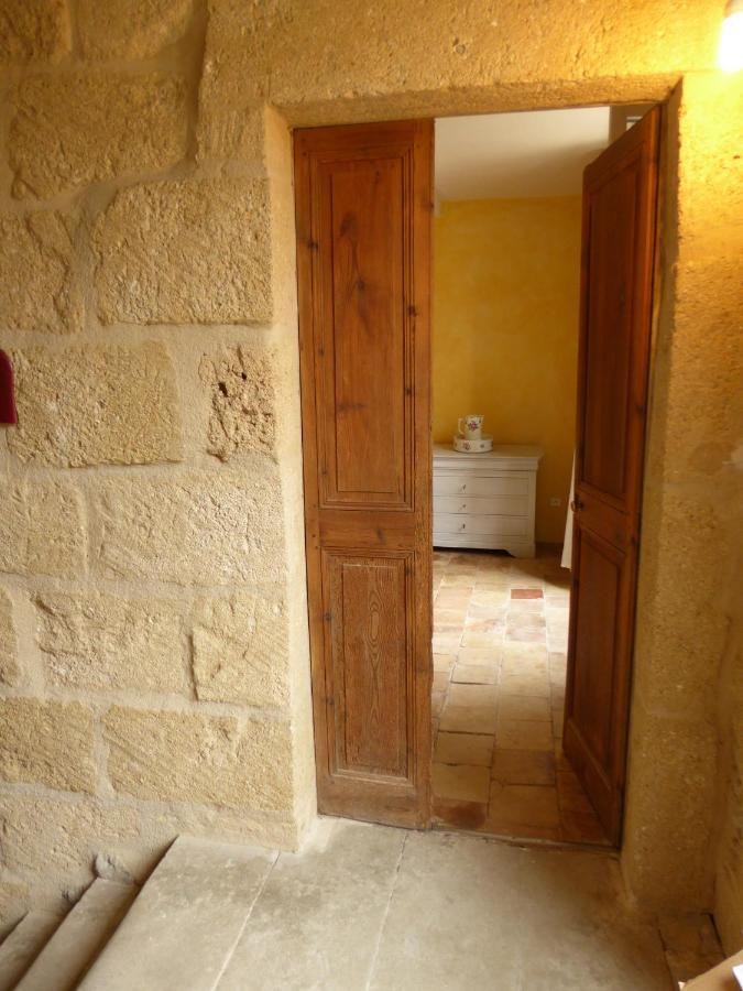 Mas Du Puits Blanc Bed and Breakfast Sernhac Εξωτερικό φωτογραφία
