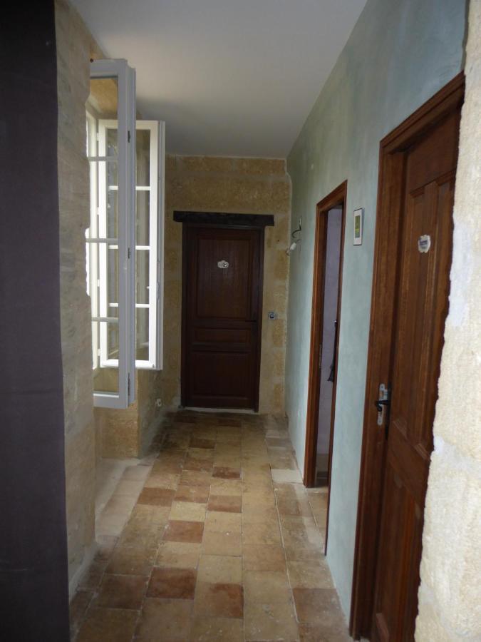 Mas Du Puits Blanc Bed and Breakfast Sernhac Εξωτερικό φωτογραφία